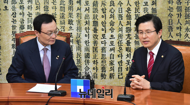 ▲ 이해찬 더불어민주당 대표(좌), 황교안 자유한국당 대표(우).ⓒ이종현 기자