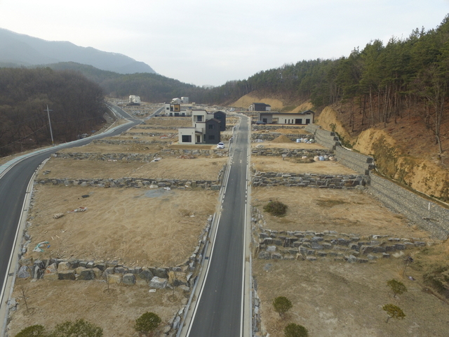 ▲ 어모그린빌리지 신규마을 현장. 이 마을 조성에는 197억원이 투입됐다.ⓒ김천시