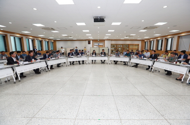 ▲ 영덕군의 남부권 발전계획 수립 용역 착수보고회 모습.ⓒ영덕군