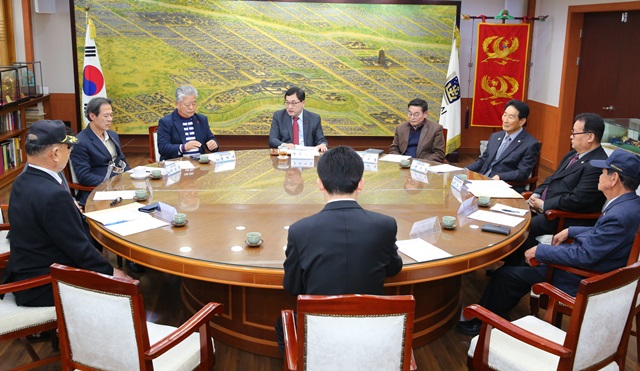 ▲ 주낙영 시장이 보훈 단체와 간담회를 열고 있다.ⓒ경주시