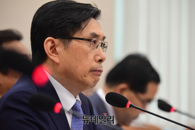 ▲ 법무부(박상기 장관)는 18일  ‘주식·사채 등의 전자등록에 관한 법률 시행령’ 제정안이 국무회의를 통과, 9월 16일부터 전자증권제도를 시행한다고 전했다.ⓒ이종현 기자