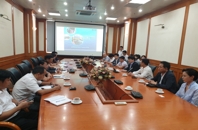 ▲ 이영석 경주시 부시장 일행이 베트남 과기부 차관과 면담을 하고 있다.ⓒ경주시