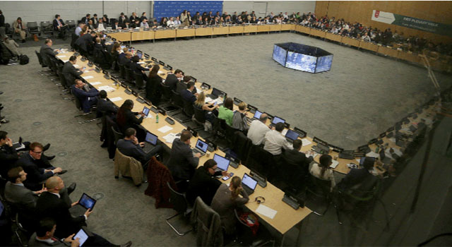 ▲ FATF의 회의 모습. 세계 38개 국가와 27개 국제기구가 참여하고 있는 국제적 돈세탁방지기구다. ⓒFATF 홈페이지 캡쳐.