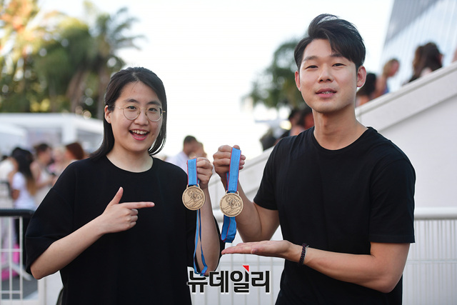 ▲ 윤솔, 황태진 카카오 브랜드센터 매니저 ⓒ프랑스 칸 = 정상윤 기자