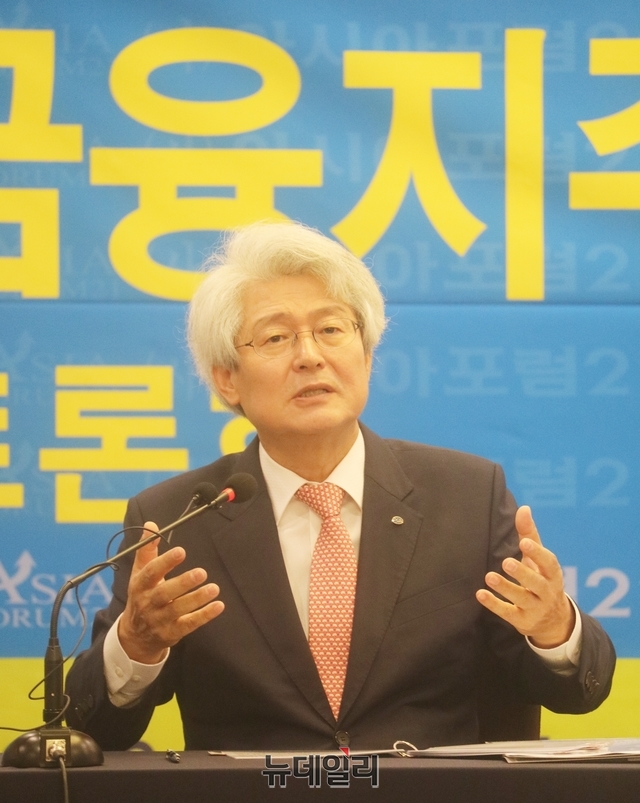 ▲ DGB금융그룹 출범 이후 첫 외부출신 수장인 김태오 DGB 금융지주 회장이 “조직혁신, 업무혁신, 성과보상혁신 활동을 지속적으로 진행해 책임있는 은행이 되도록 노력하겠다”고 밝혔다.ⓒ뉴데일리