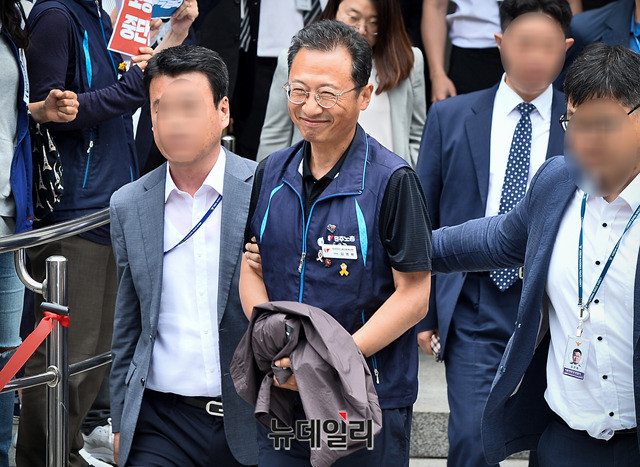 김명환(사진) 민주노총 위원장에게 법원이 27일 오후 석방 결정을 내렸다.ⓒ박성원 기자