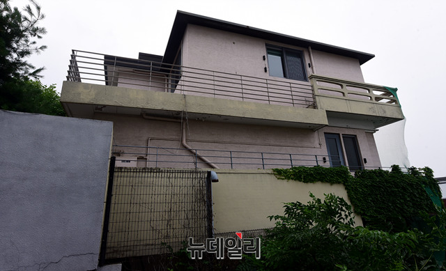 송중기·송혜교 부부의 '신혼집'으로 알려졌었던 서울 용산구 한남동 소재 저택. ⓒ박성원 기자