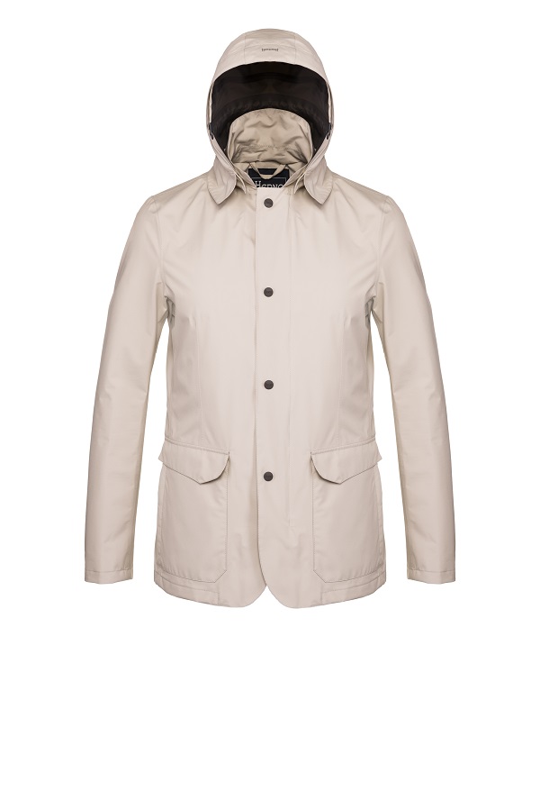 ▲ 에르노 장마철 레인코트ⓒ신세계인터내셔날