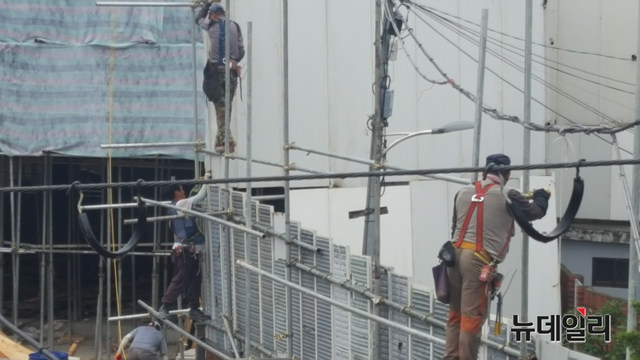 ▲ 자료사진. 서울 성북구 소재 생활형 SOC 사업장 시공 현장. ⓒ성재용 기자