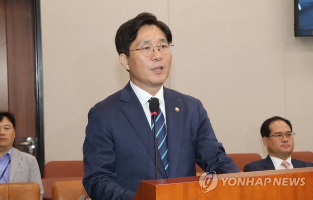 ▲ 성윤모 산업부장관은 일본이 제기한 불화수소 북한 반출의혹에 대해 