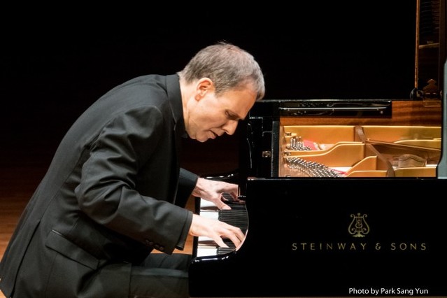 ▲ 피아니스트 케빈 케너.ⓒ뮤직앤아트컴퍼니
