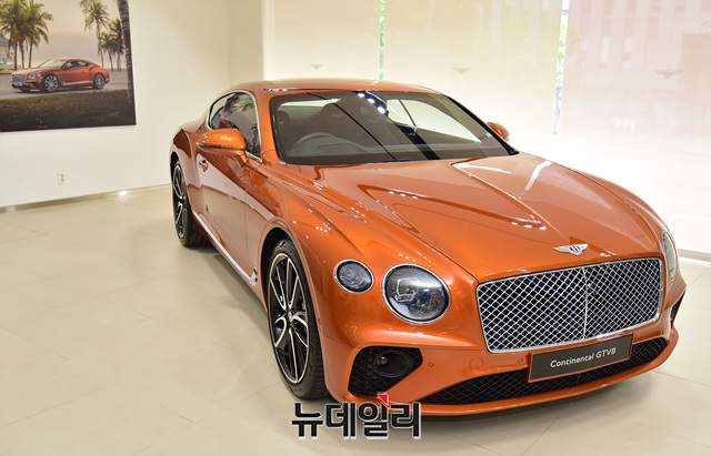 ▲ 컨티넨탈 GT V8ⓒ정상윤 기자