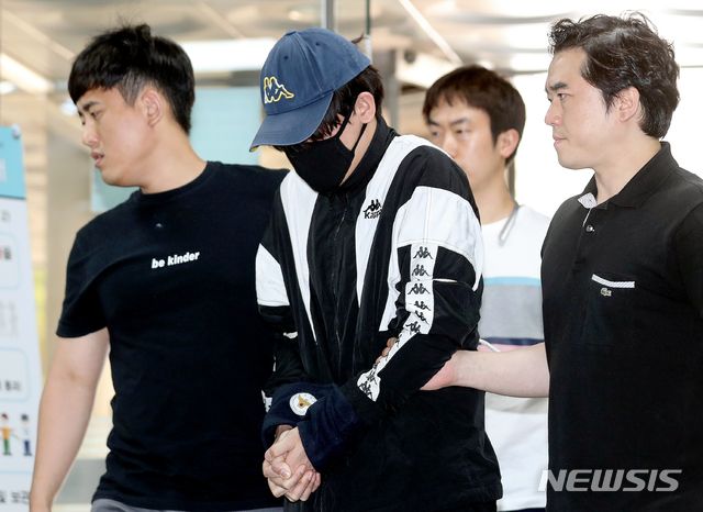 ▲ 성폭력범죄의처벌등에관한특례법 위반(주거침입강간) 혐의로 구속기소 된 조모(30)씨. ⓒ뉴시스