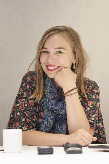 ▲ 17일 오전 서울 중구 달개비에서 열린 기자간담회에 참석한 소프라노 엘사 드레이지.ⓒ경기도문화의전당