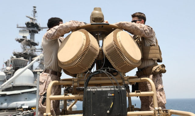 ▲ 미군이 이란 무인기를 격추하는데 사용했다는 장비. 강력한 전파를 쏘아 무인기 원격조종을 못하게 만드는 장비다. ⓒ미해병대 공개사진.