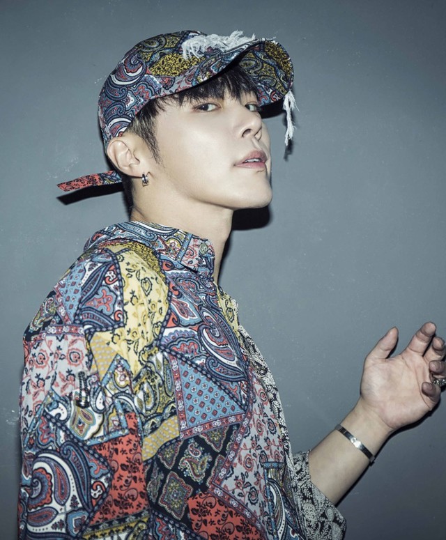 ▲ 원 썸 나잇에서 관객들과 만나는 휘성.ⓒ제천국제음악영화제