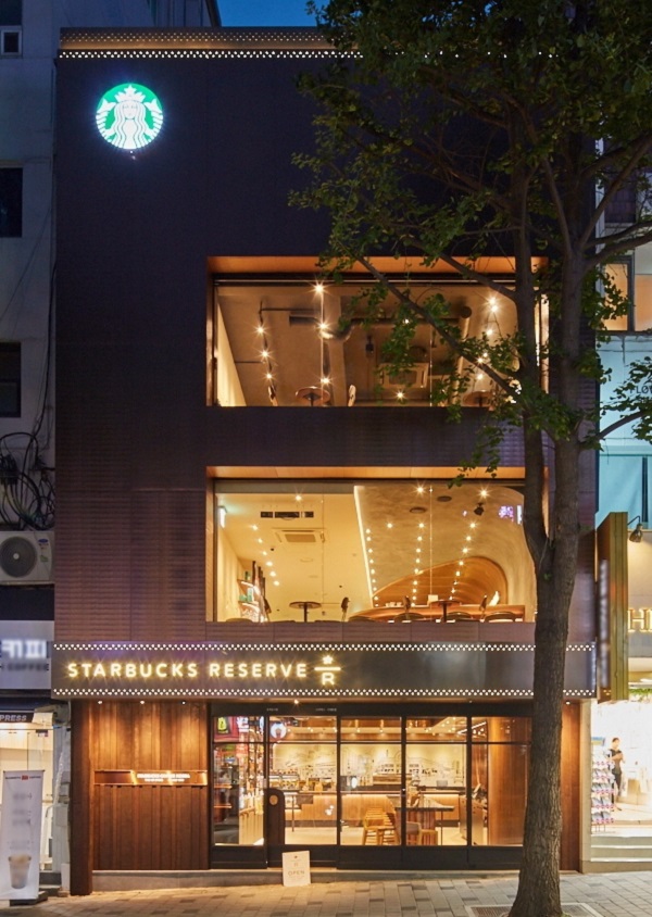 ▲ 이대 R점ⓒ스타벅스코리아