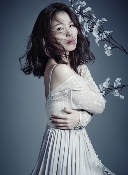 ▲ 제천국제음악영화제 ‘JIMFF 버스커’에서 제천시민들과 만나는 알리.ⓒ제천국제음악영화제