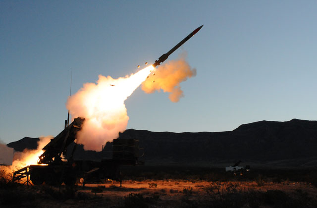 ▲ 패트리어트 PAC-3 미사일 발사장면. 군 당국은 PAC-3 버전 가운데 MSE는 물론 CRI로도 북한판 이스칸데르 요격이 가능하다고 자신하고 있다. ⓒ록히드 마틴 공개사진.