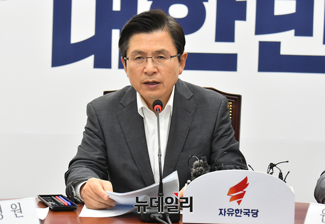 ▲ 황교안 자유한국당 대표가 2일 오전 국회에서 열린 제11차 북핵외교안보특위 회의에 참석해 모두발언을 하고 있다.ⓒ이종현 기자