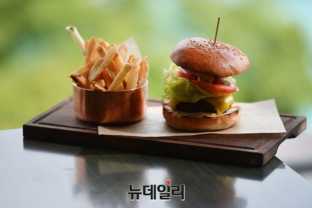 ▲ 그랜드하얏트서울의 '비욘드버거' ⓒ정상윤