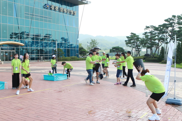 ▲ 김천종합스포츠타운에서 개최한 ‘2019 김천 스포츠 런닝맨’대회가 당초 참가인원을 훨씬 초과하며 열띤 분위기 속에서 성료했다.ⓒ김천시