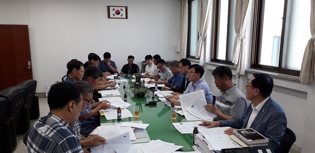 ▲ 영덕군은 ‘무허가 축사 적법화’종료를 앞두고 지역단위협의체 실무회의를 개최했다.ⓒ영덕군