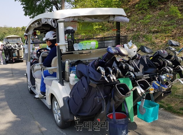 ▲ 골프장 전동카트. 이 사진은 기사내용과 상관없음.ⓒ목성균 기자