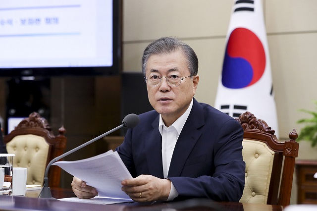 ▲ 문재인 대통령이 19일 청와대에서 열린 수석보좌관회의에서 발언하고 있다. ⓒ청와대