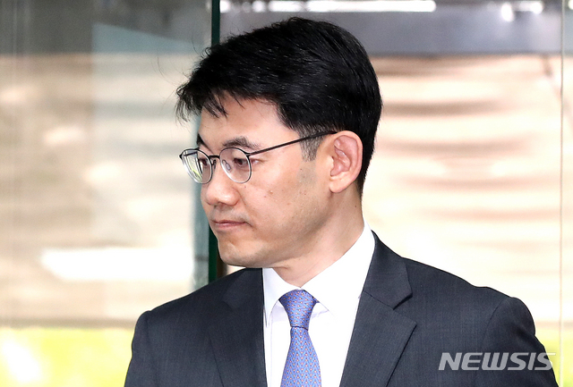 ▲ 검찰의 수사 기밀 유출 혐의를 받는 성창호(47·사법연수원 25기) 서울동부지법 부장판사가 19일 자신의 재판에서 혐의를 전면 부인했다. ⓒ뉴시스