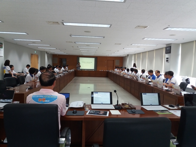 ▲ 달성군은 지난 19일 군청 상황실에서 5급 이상 간부공무원을 대상으로 ‘여성친화도시 조성을 위한 간부공무원 정책형성 교육’을 실시했다.ⓒ달성군