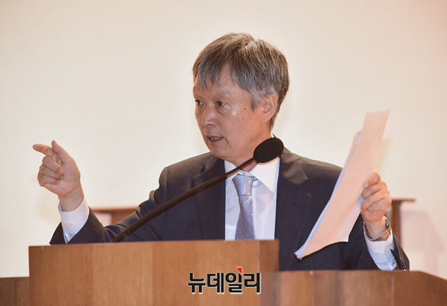 ▲ 강연을 맡은 이복규 서경대 문화컨텐츠학과 교수ⓒ박성원 기자.