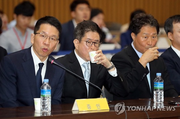 ▲ 가습기살균제참사 진상규명 청문회 출석한 기업분야 증인들ⓒ연합