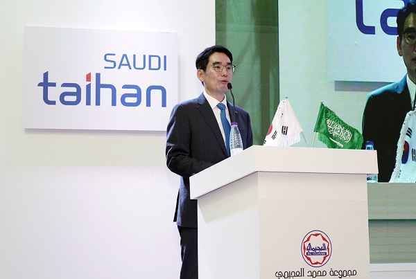 ▲ 나형균 대한전선 사장이 지난 27일 사우디대한 가동 기념식에서 축사를 하고 있다. ⓒ대한전선