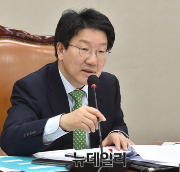 자유한국당 강원도당위원장에 선출된 권성동 의원.ⓒ이종현 기자