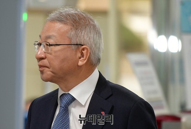 ▲ '사법행정권 남용' 의혹으로 지난 2월 기소된 양승태(71·사법연수원2기) 전 대법원장이 지난 6일 27회 공판에 출석하고 있다. ⓒ정상윤 기자