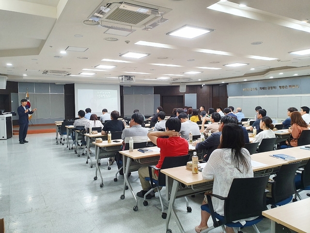 ▲ 대구시교육청이 17일 ‘대입 수시 학생부종합전형 대비 제3차 대입 Talk & Share’를 개최한다.(사진은 2차 Talk & Share모습)ⓒ대구교육청