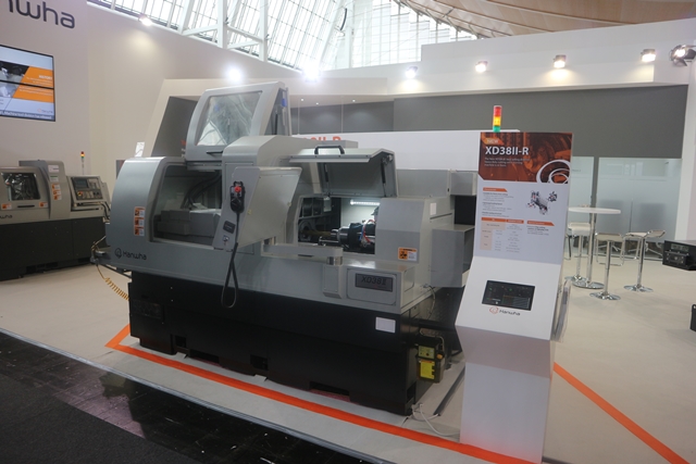 ▲ 한화정밀기계의 CNC자동선반이 독일 EMO 2019 전시회에 참가해 다양한 생산모드를 시연하고 있다.ⓒ한화정밀기계