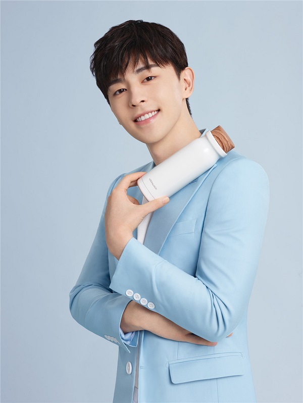 ▲ 중화권 모델 덩룬ⓒ락앤락