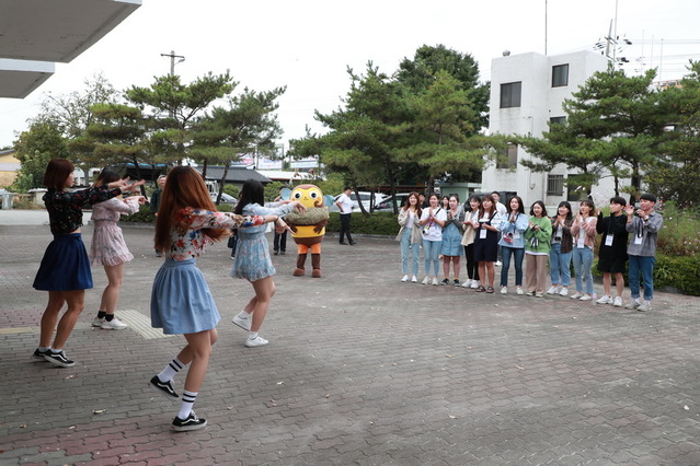 ▲ 예천군이 주최한 이번 팸투어 여행은 전국 각지의 젊은 층으로 구성된 한국관광공사 트래블 기자단 20명을 초청해 진행됐다.ⓒ예천군