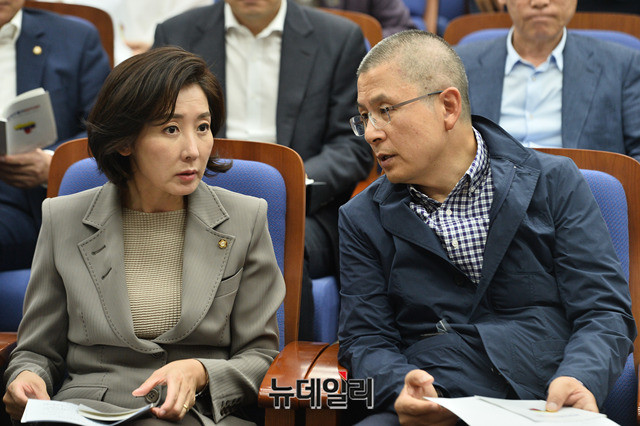 ▲ 나경원 한국당 원내대표와 황교안 대표. ⓒ박성원 기자
