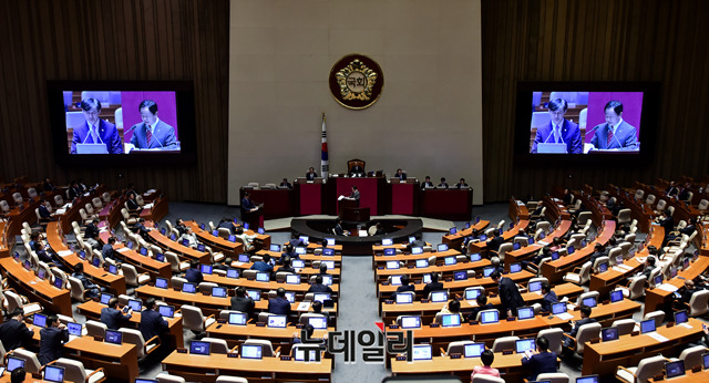 ▲ 26일 20대 국회의 마지막 정기국회가 대정부질문(정치)을 시작으로 막이 올랐다. ⓒ박성원 기자