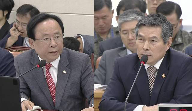 ▲ 국회 국방위 소속 이주영 자유한국당 의원과 정경두 국방장관. 지난 8월 국회 국방위 전체회의 당시 촬영한 사진이다. ⓒ뉴시스. 무단전재 및 재배포 금지.