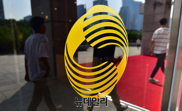 ▲ KBS가 유시민 '알릴레오' 인터뷰 관련 논란과 관련해 공식조사에 나서자 KBS 양대노조가 공식 반발했다. ⓒ뉴데일리 DB