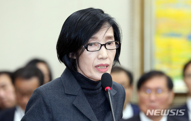 ▲ 피우진 전 보훈처장이 18일 오후 서울 국회에서 열린 국무조정실· 국무총리비서실·공정거래위원회·국가보훈처 등에 대한 정무위 국감에 증인으로 출석해 증언을 거부하고 있다.ⓒ뉴시스