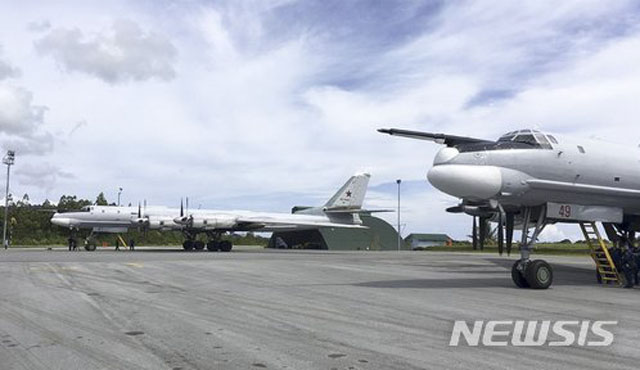 ▲ 출격 대기 중인 러시아 공군의 Tu-95 전략폭격기. ⓒ뉴시스. 무단전재 및 재배포 금지.