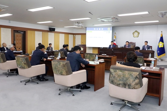 ▲ 청도군의회(의장 박기호)는 지난 24일부터 28일까지 5일간 일정으로  제260회 임시회를 갖는다.ⓒ청도군의회