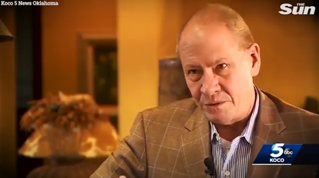 ▲ 영국 대중지 '더 선'과 인터뷰 중인 조 티펜. ⓒ'더 선' 유튜브 방송 화면 캡처