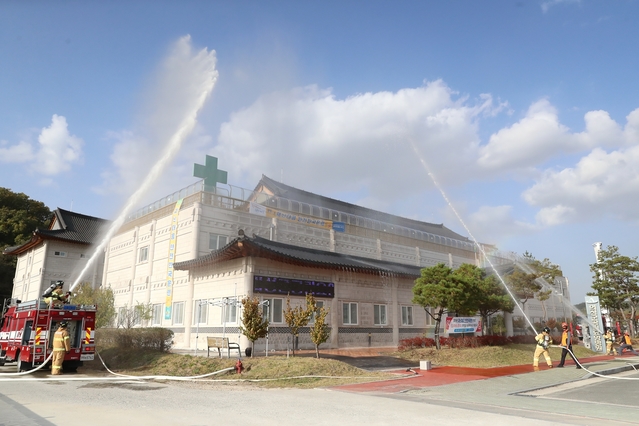 ▲ 의성군(군수 김주수)이 지난 28일부터 11월 1일까지 5일간 재난대응체계 확립을 위한 ‘2019 재난대응 안전한국훈련’을 갖는다.ⓒ의성군