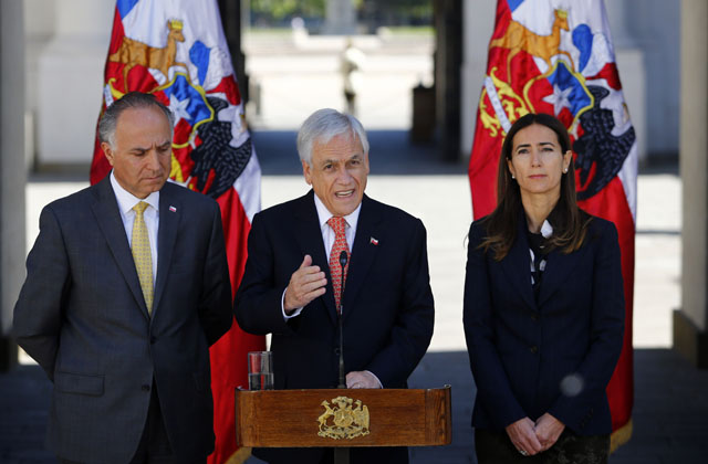 ▲ 호세 피녜라 칠레 대통령이 지난 30일(현지시간) 11월 중 열릴 예정이던 APEC 정상회의 주최 취소를 발표하고 있다. ⓒ뉴시스. 무단전재 및 재배포 금지.